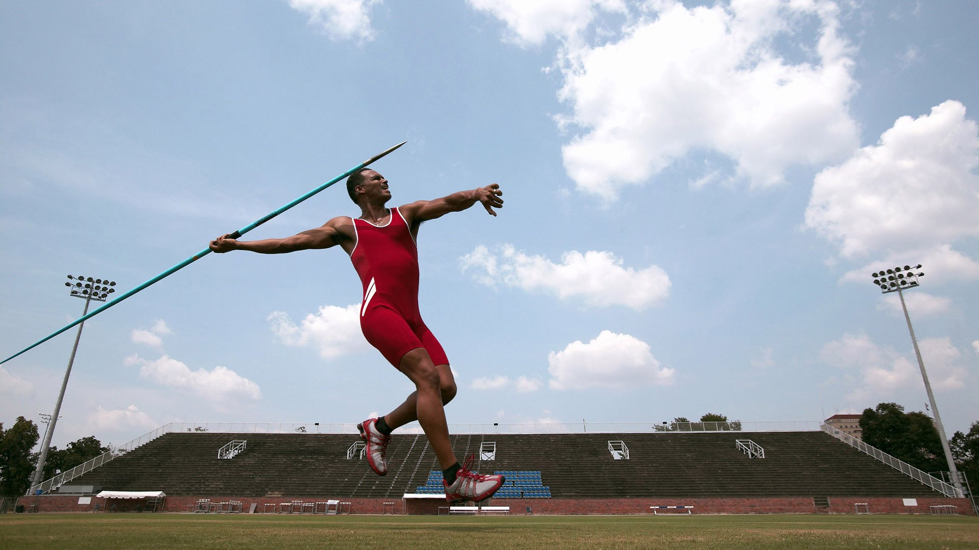 优秀裁判团队执行任务确保关键场次公平公正，优秀裁判员应具备哪些素质