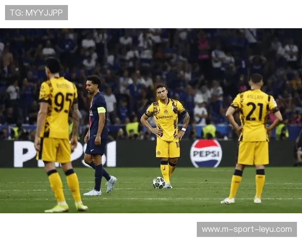 巴黎圣日耳曼高位压迫奏效，弗拉门戈被迫回收